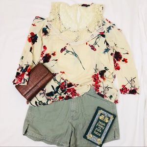 Staccato Lace cold shoulder floral top NWOT